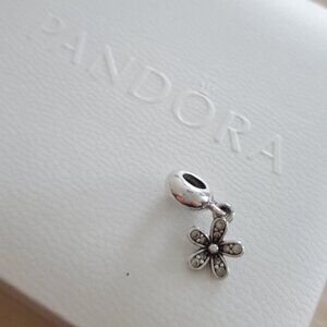 Genuine PANDORA Ale S925 Pandora Dazzling Daisy Sterling Silver Dangle Charm